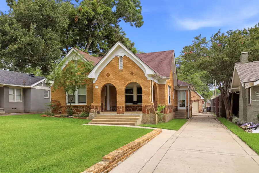 825 Thomasson Drive, Dallas, TX 75208 - #2