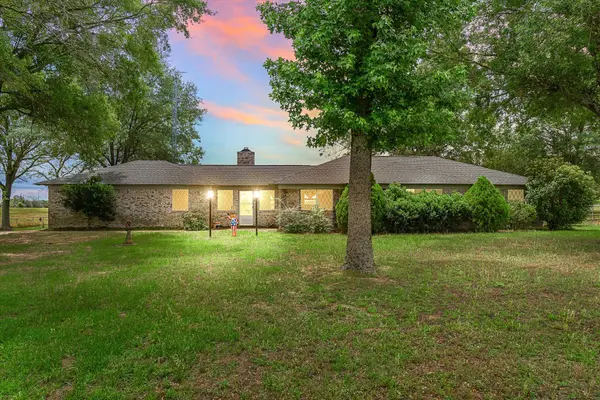 903 Vz County Road 1602, Grand Saline, TX 75140