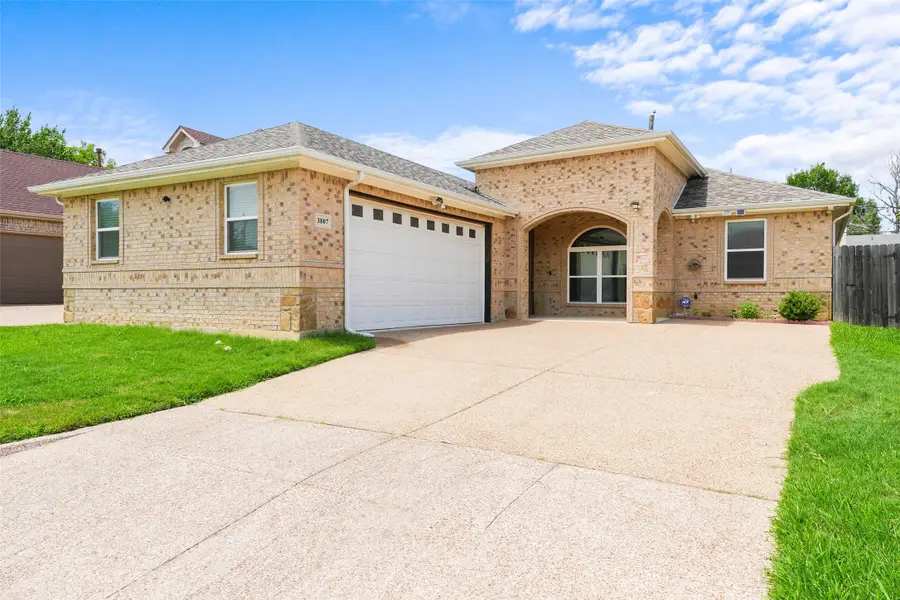 3807 Winding Road, Arlington, TX 76016 - #2