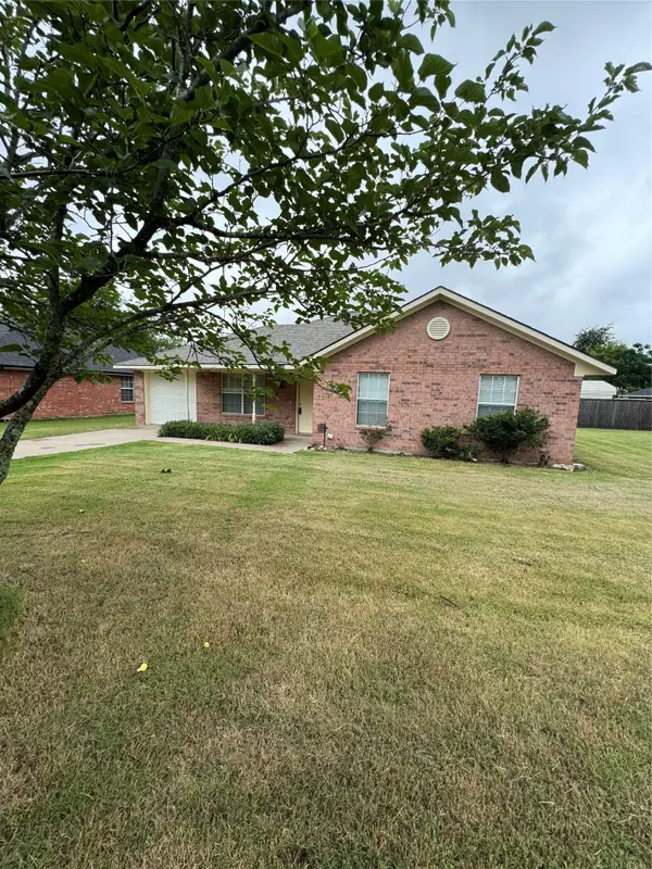 1109 N Riggins Street, Anna, TX 75409