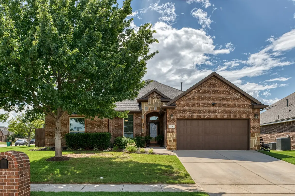 10 Ashlawn Court, Edgecliff Village, TX 76134 - #1