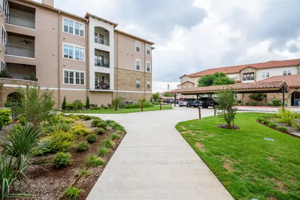 6631 Via Positano #212, Irving, TX 75039