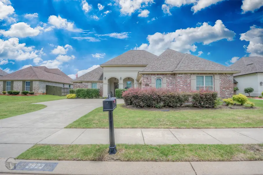 2923 Paradise Drive, Shreveport, LA 71105 - #2