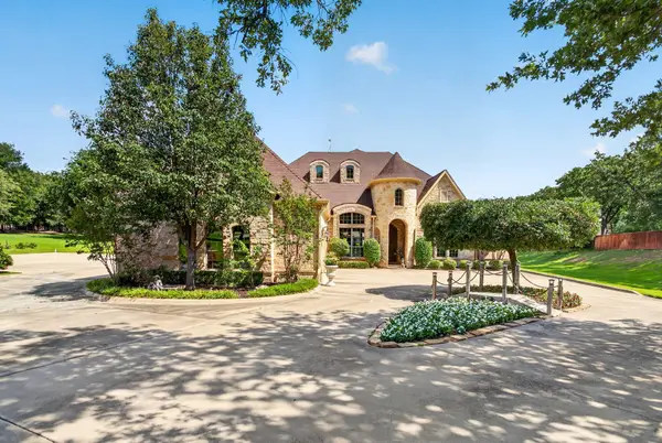 10513 Silver Fox Court, Fort Worth, TX 76108