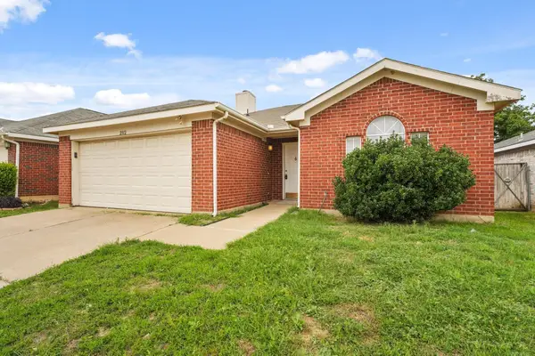 2312 Corral Drive, Fort Worth, TX 76133