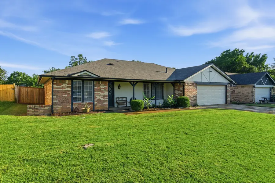 8516 Crestview Drive, North Richland Hills, TX 76182 - #3
