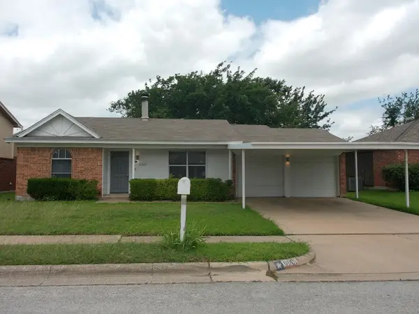 6601 Hughes Drive, Watauga, TX 76148