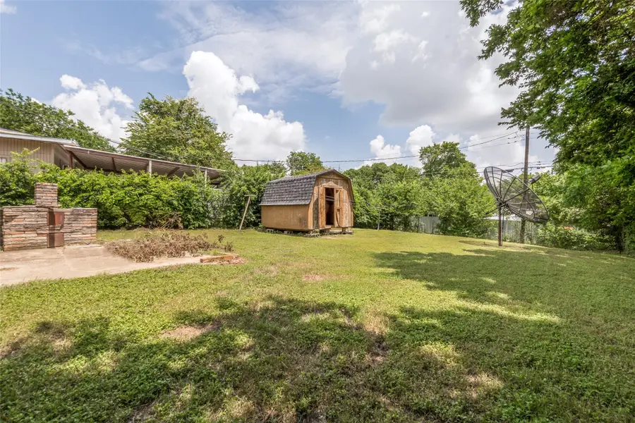 1112 E Ann Arbor Avenue, Dallas, TX 75216 - #3