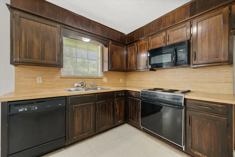 5903 Spring Hill Court, Arlington, TX 76016 - #3