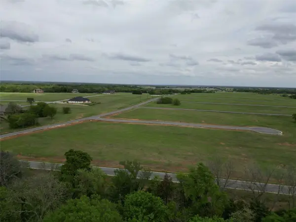 30 Salem Glen, Gordonville, TX 76245