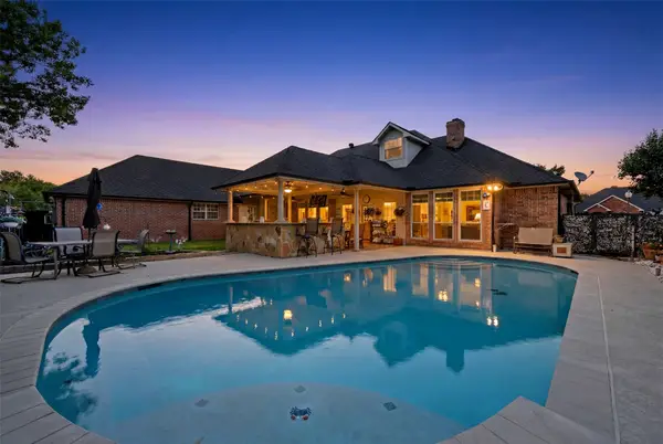 2505 Inverrary Drive, Ennis, TX 75119