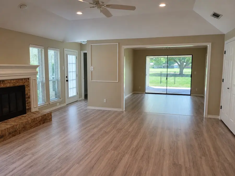 2806 Laurel Oaks Drive, Garland, TX 75044 - #3