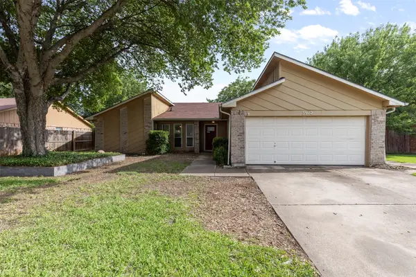 3912 Longstraw Drive, Fort Worth, TX 76137