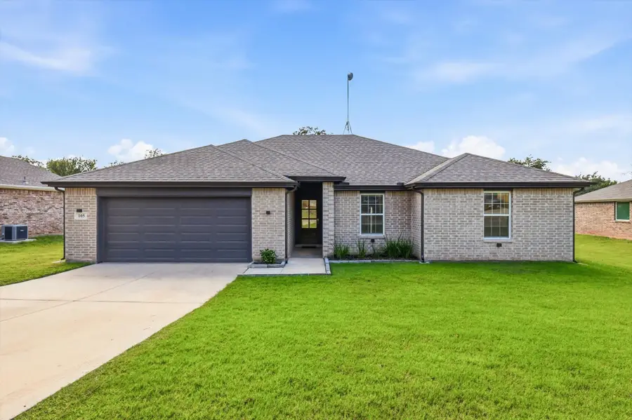 105 Jim Walters Drive, Runaway Bay, TX 76426 - #3