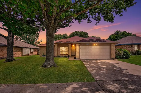 925 Larue Drive, Cedar Hill, TX 75104
