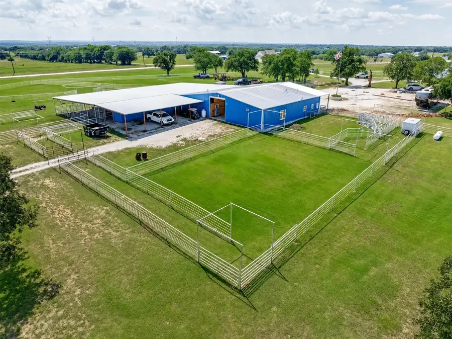 125 Rolling Bend Road, Alvord, TX 76225 - #2