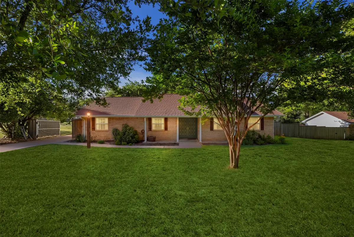 103 Cedar Drive, Oak Leaf, TX 75154 - #1