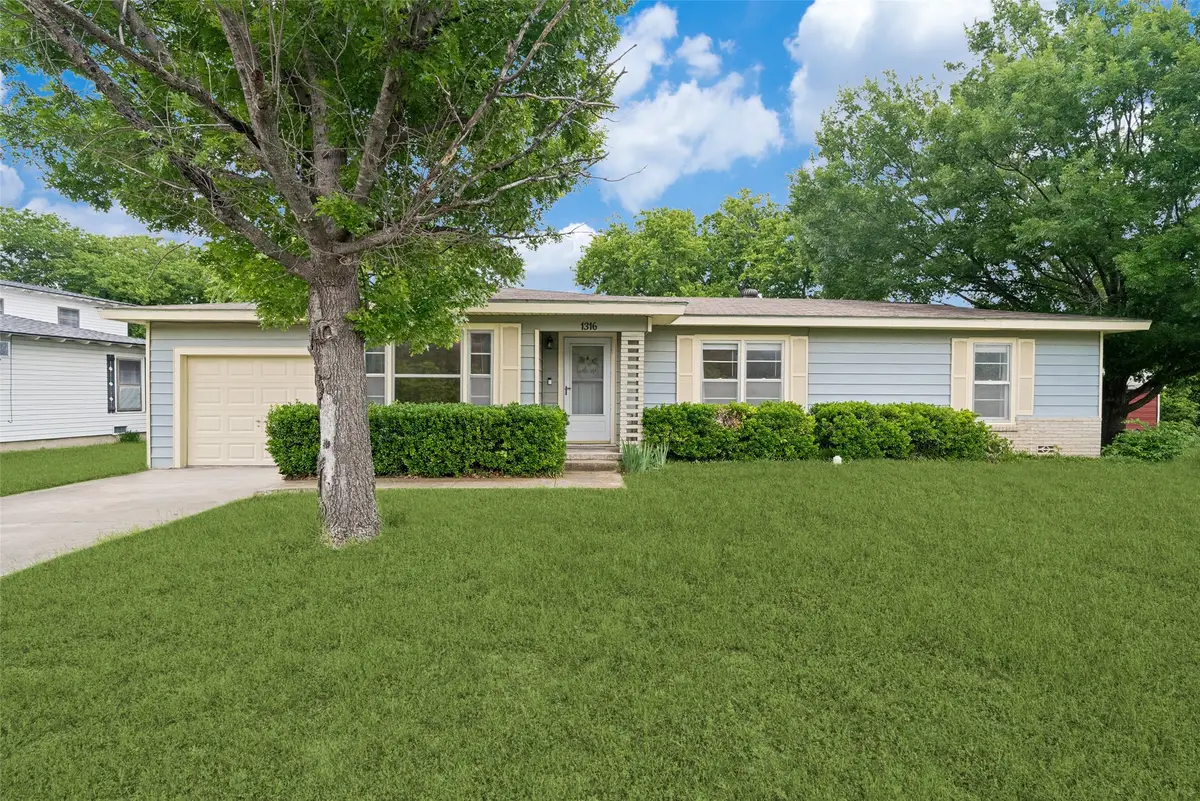 1316 Eastview Drive, Weatherford, TX 76086 - #1