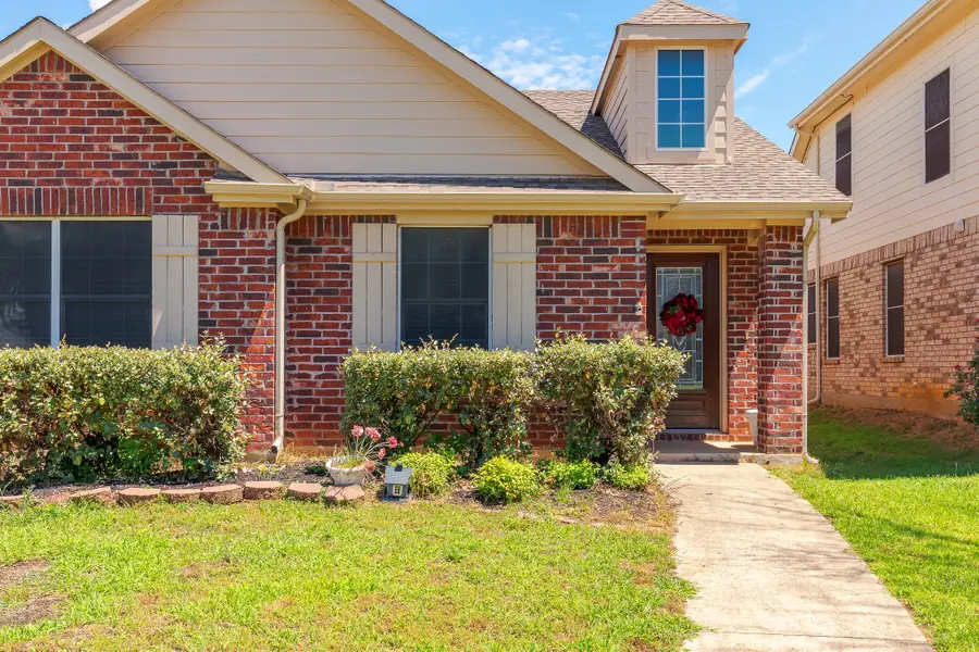 8833 Wayne Street, Cross Roads, TX 76227 - #3