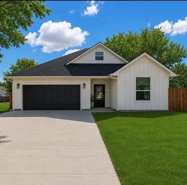 1314 E Pecan Street, Gainesville, TX 76240