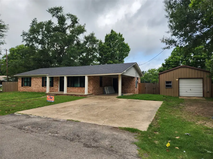 211 Betts Drive, Lindale, TX 75771 - #2