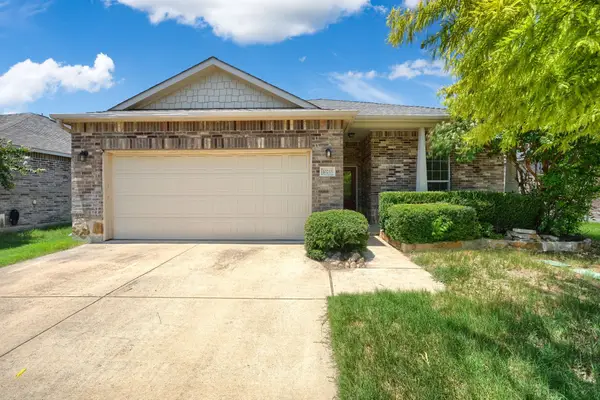 10233 Pyrite Drive, Fort Worth, TX 76131