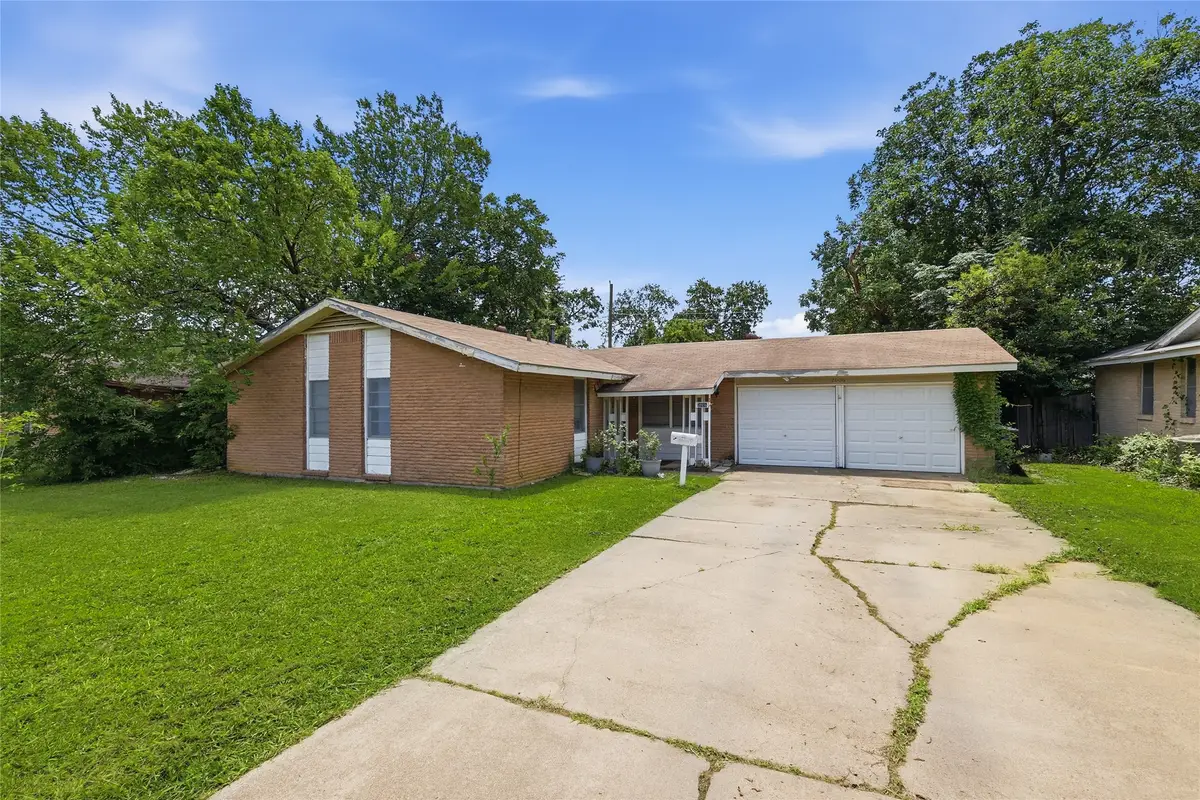 2006 Exeter Street, Irving, TX 75062 - #1
