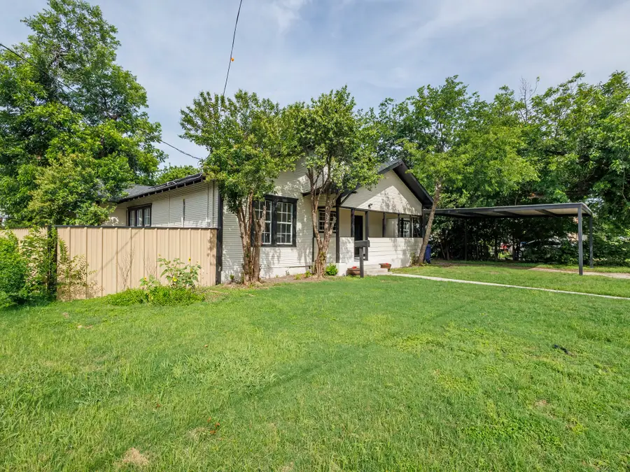 1617 6th Street, Brownwood, TX 76801 - #2