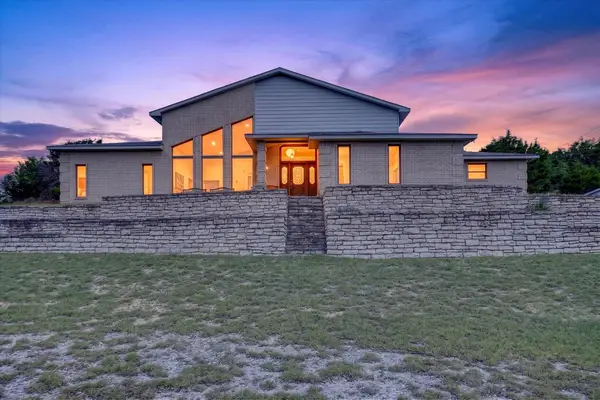 108 Lake Circle Court, Weatherford, TX 76087