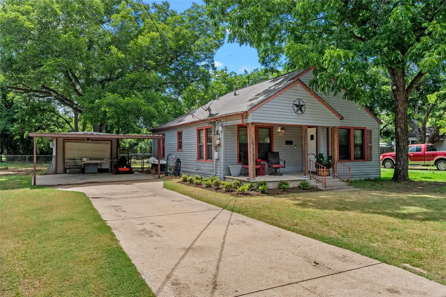 704 S Marable Street, West, TX 76691 - #2