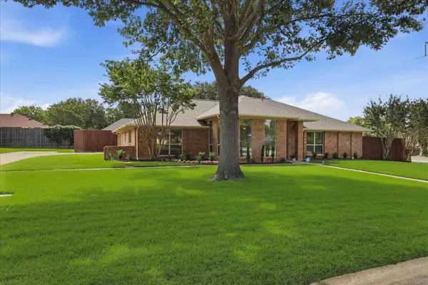 490 Spruce Drive, Highland Village, TX 75077