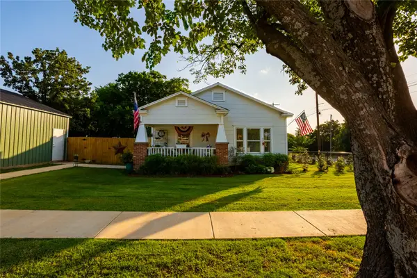 611 Grayson Street, Nocona, TX 76255
