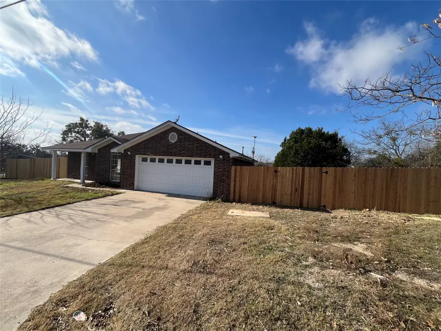610 N Pecan A Street, Hico, TX 76457 - #2