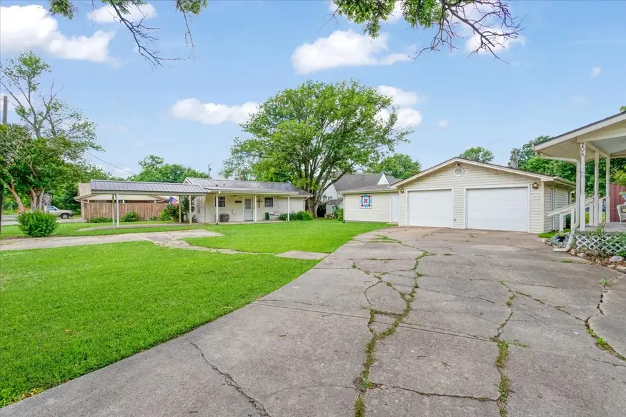 704 E Main Street, Honey Grove, TX 75446 - #3