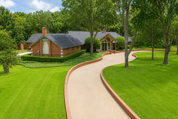 112 Willowbrook Drive, Athens, TX 75751