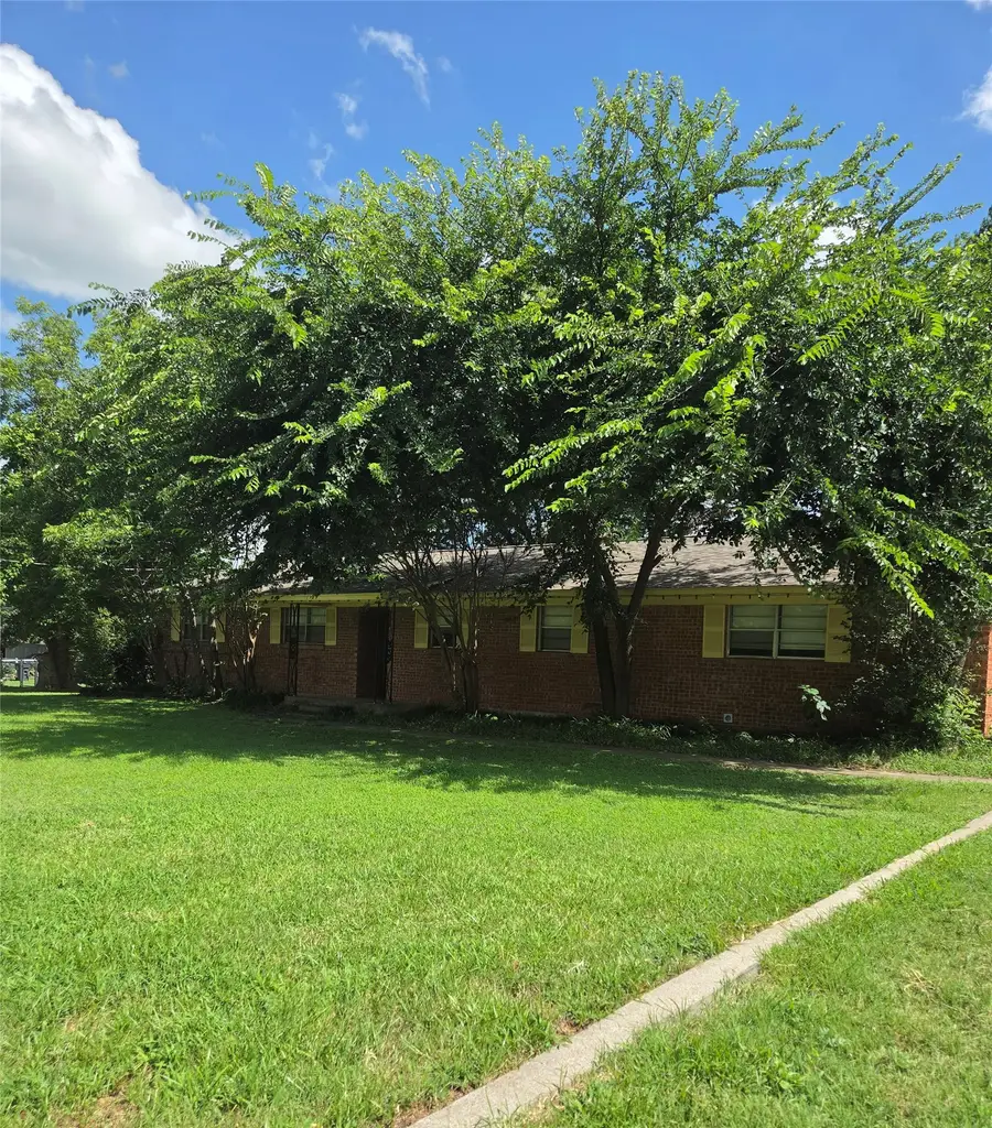 305 School House Road, Paradise, TX 76073 - #2