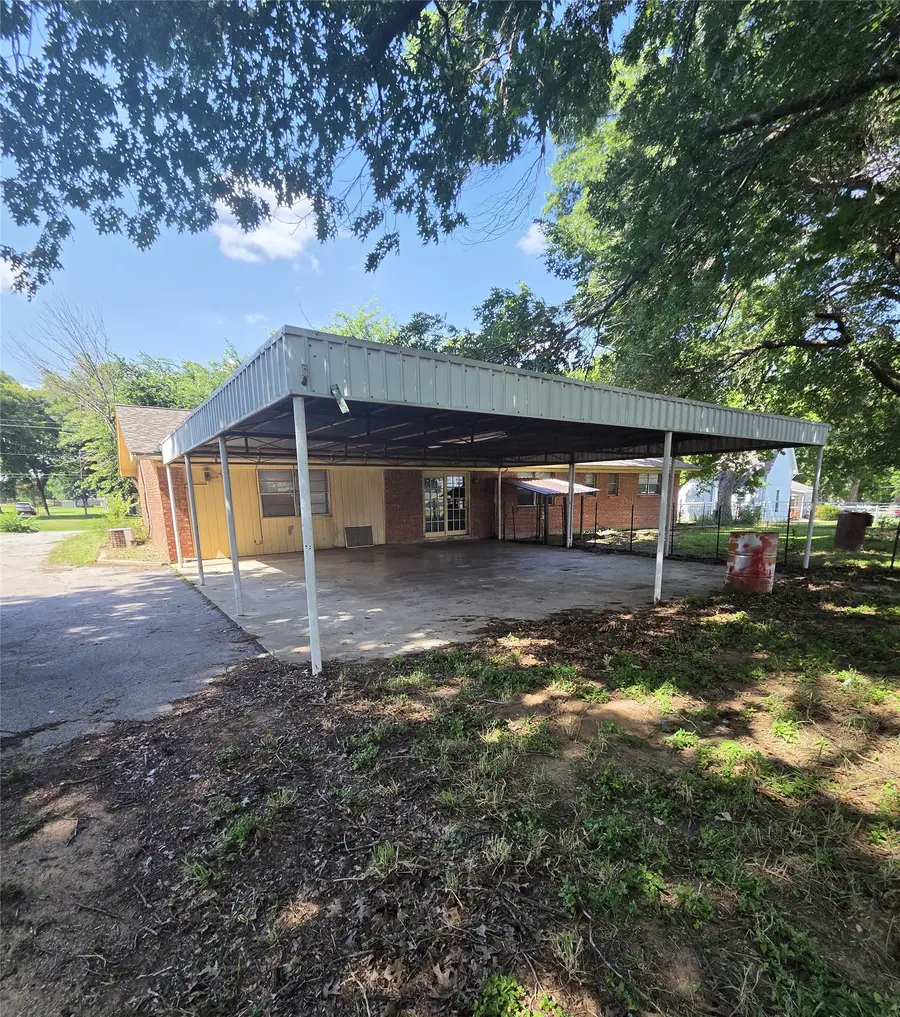 305 School House Road, Paradise, TX 76073 - #3
