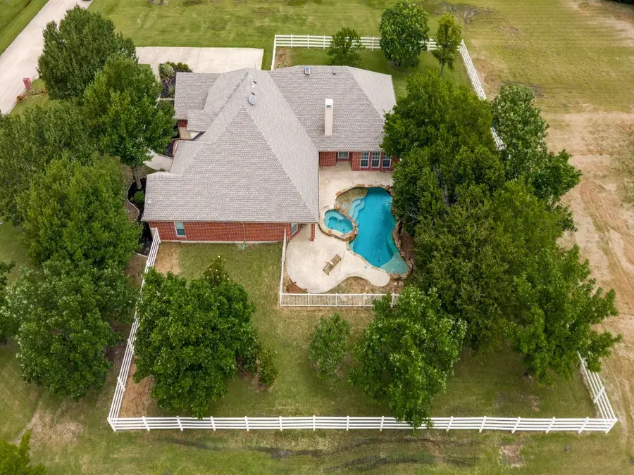 920 Hamilton Drive, Lucas, TX 75002 - #2