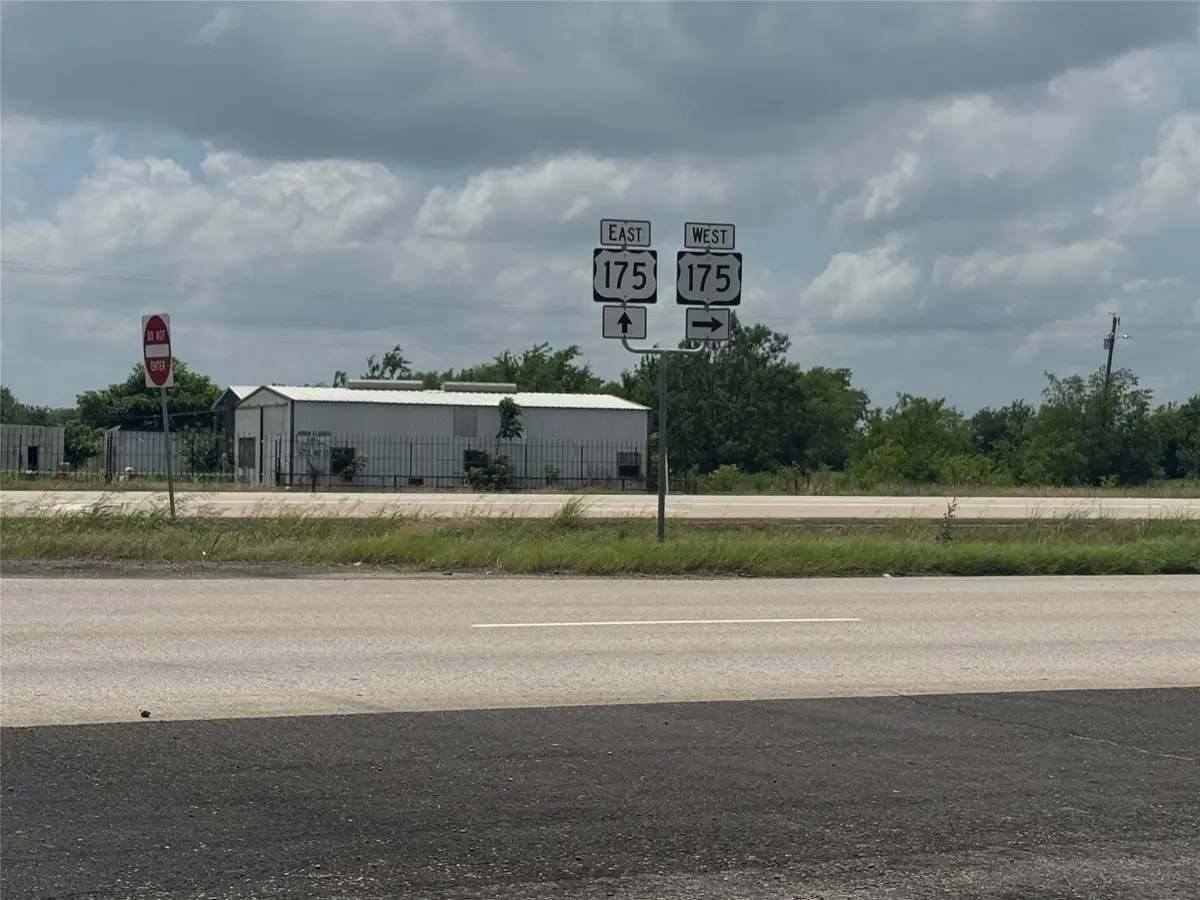 5479 E Highway 175, Kaufman, TX 75142 - #1