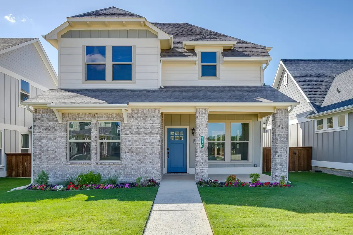 110 Cardinal Woods Court, Granbury, TX 76049 - #1