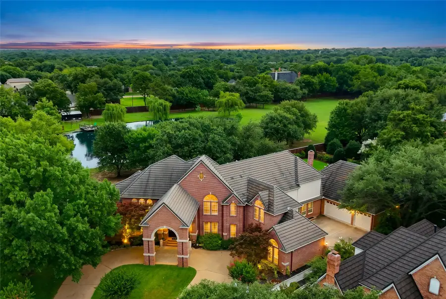 1313 Chatsworth Court E, Colleyville, TX 76034 - #2