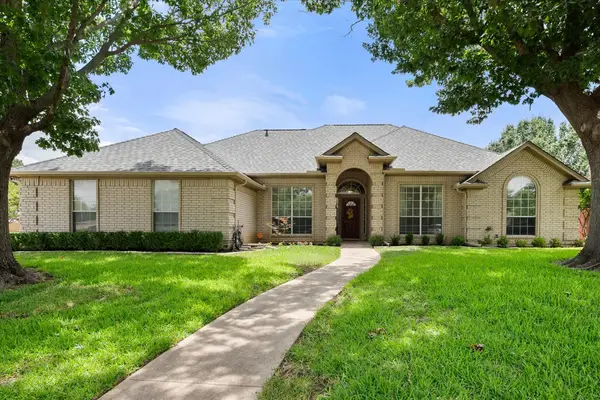 2212 Nugent Drive, Mansfield, TX 76063