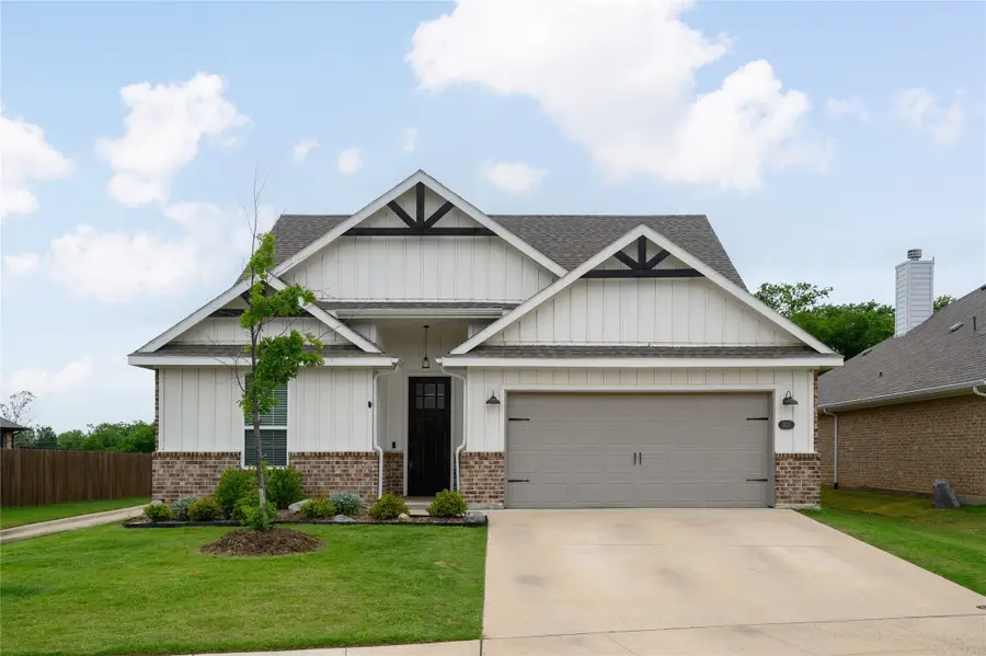 300 Bronco Drive, Pilot Point, TX 76258 - #2