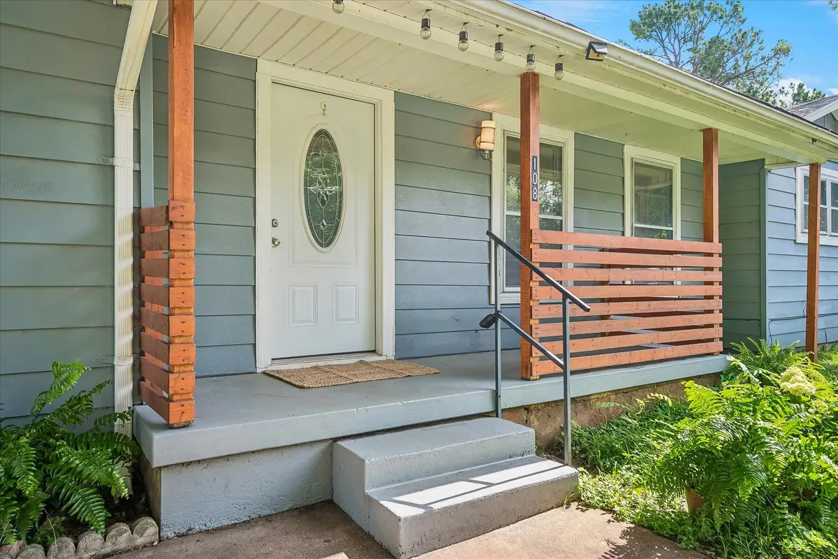 108 Reaves Lane, Hurst, TX 76053 - #1