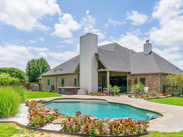 111 Old Base Road, Aurora, TX 76078