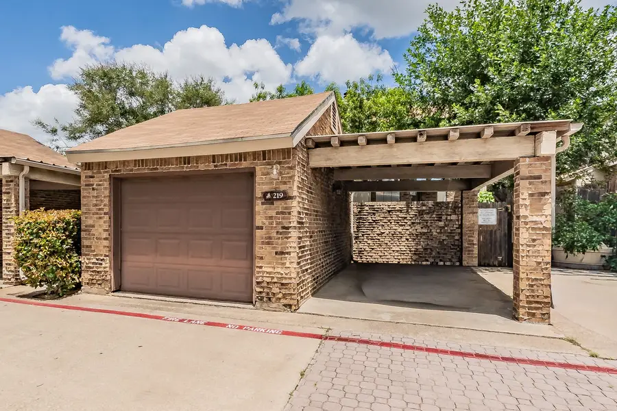 219 Shady Lane Drive, Fort Worth, TX 76112 - #2