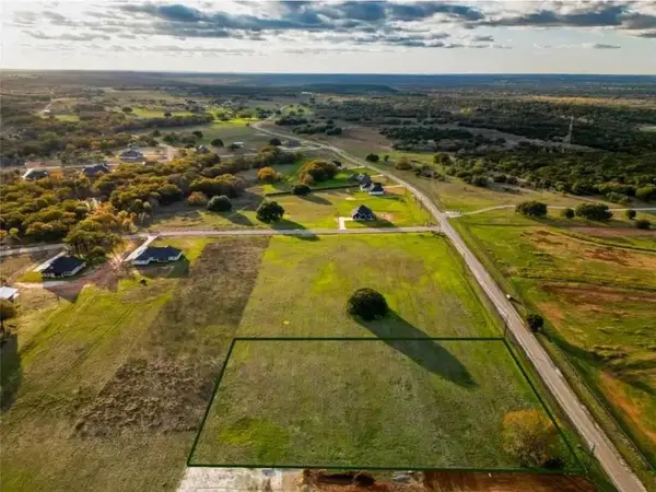 153 Cartwright Road, Weatherford, TX 76087