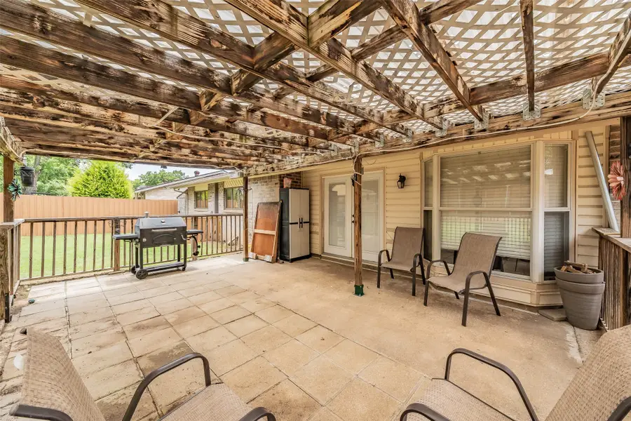 705 Salem Drive, Arlington, TX 76014 - #3