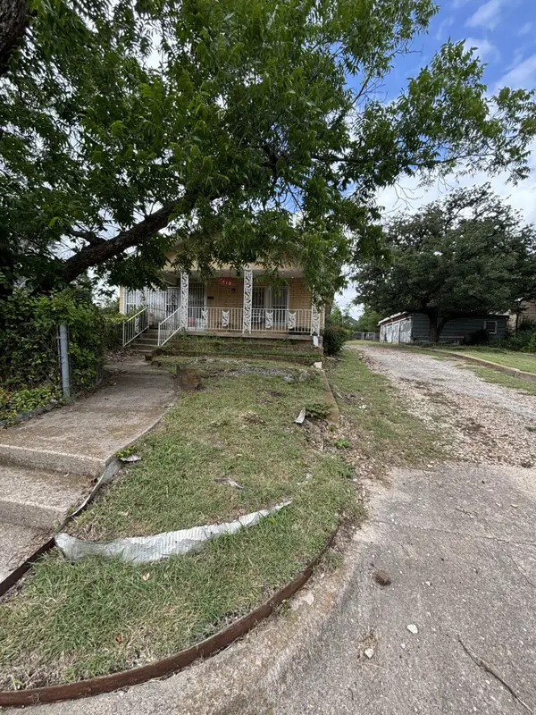 1712 Effie Street, Fort Worth, TX 76105