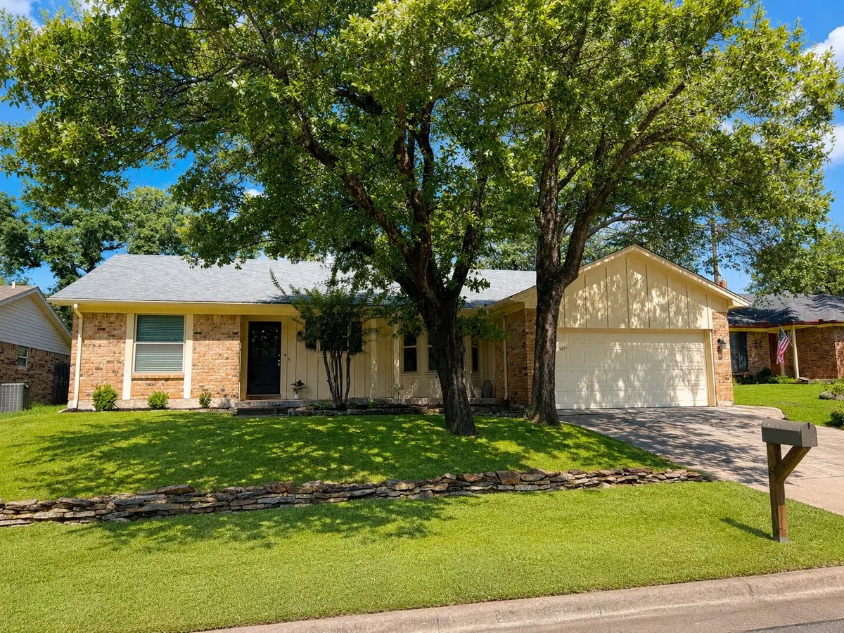 4110 Shamrock Drive, Arlington, TX 76016 - #1